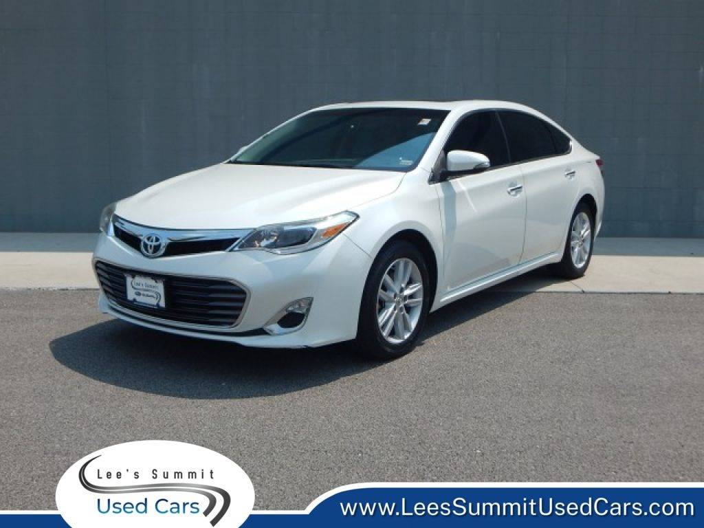 2014 Toyota Avalon Limited — Sedan — 71,741 mi — Lees Summit, MO