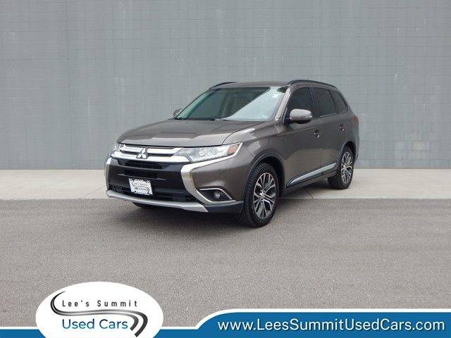 2016 Mitsubishi Outlander SE — SUV — 121,321 mi — Lees Summit, MO