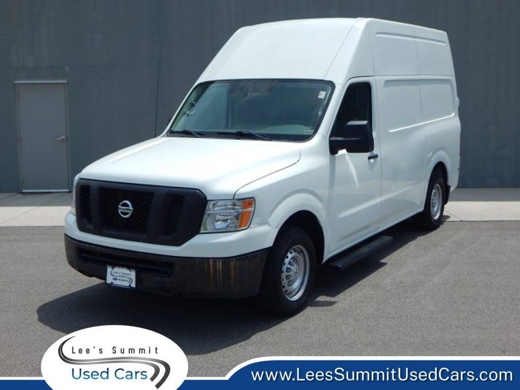 2017 Nissan NV Cargo NV2500 HD SV — Cargo Van — 28,897 mi — Lees Summit, MO
