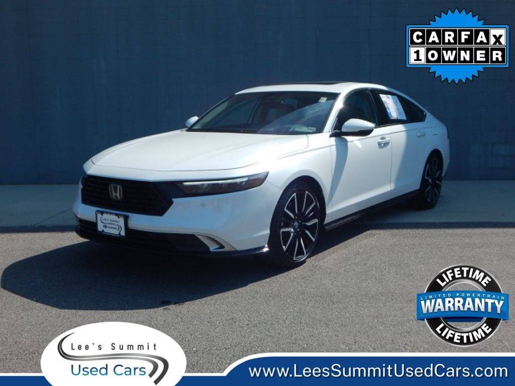 2023 Honda Accord Hybrid Touring — Sedan — 13,437 mi — Lees Summit, MO