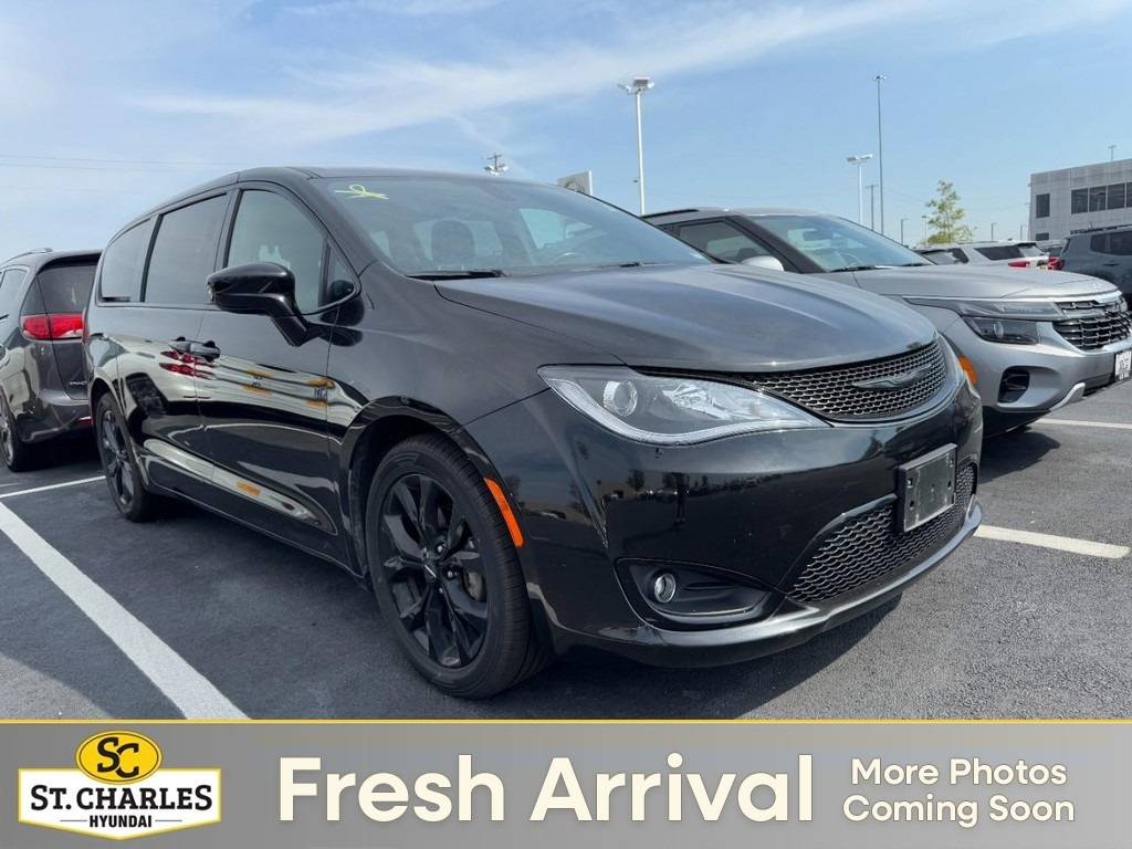 2019 Chrysler Pacifica Touring Plus — Minivan — 70,079 mi — St Peters, MO