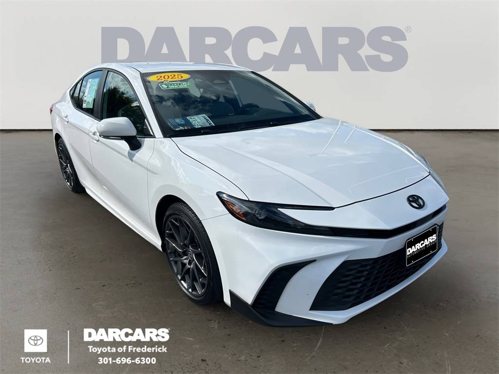 2025 Toyota Camry Hybrid SE — Sedan — 7,591 mi — Frederick, MD