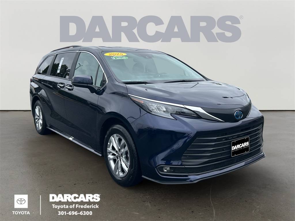 2025 Toyota Sienna XLE — Minivan — 5,775 mi — Frederick, MD