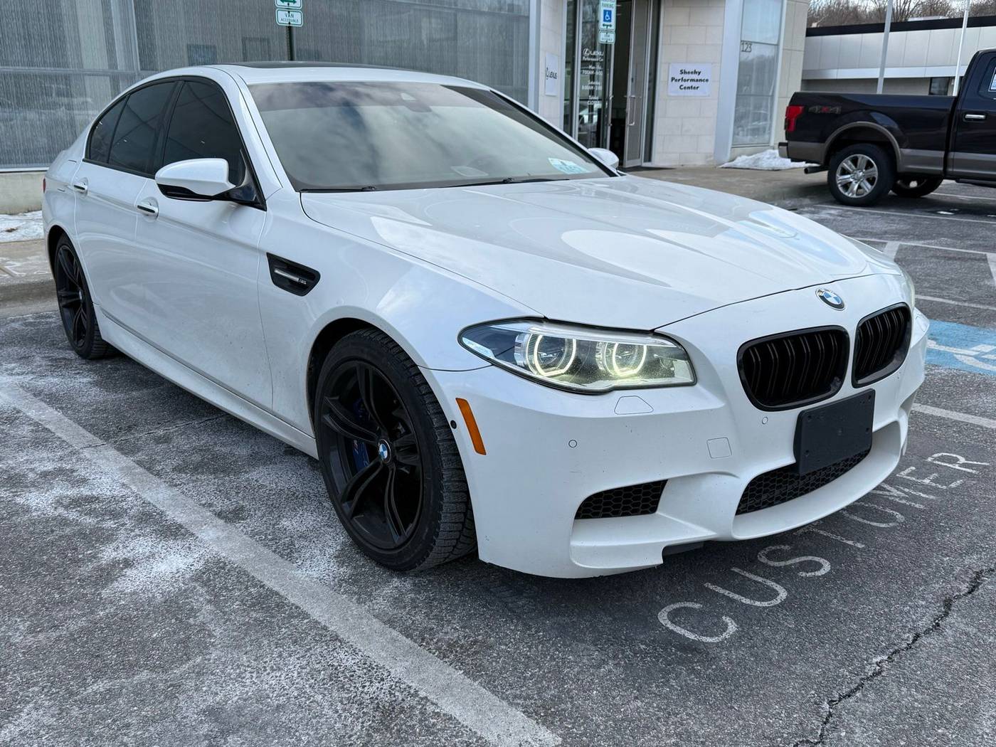 2014 BMW M5 Standard