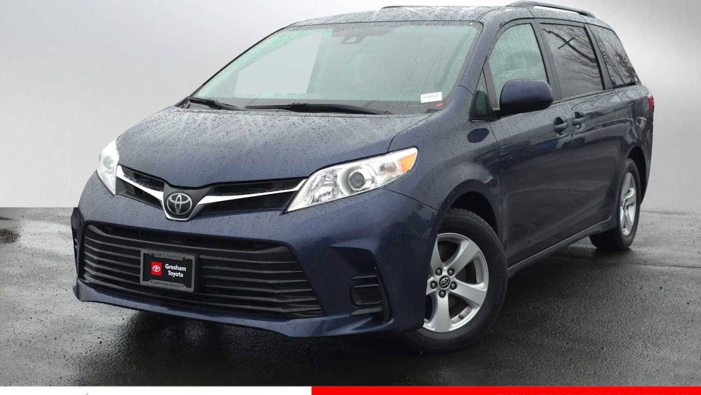 2020 Toyota Sienna LE — Minivan — 49,739 mi — Gresham, OR