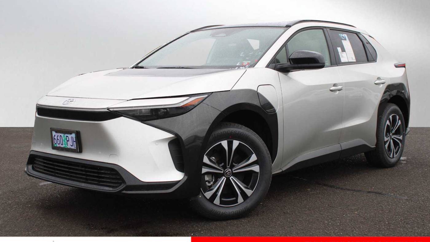2023 Toyota bZ4X XLE — SUV — 4,152 mi — Gresham, OR