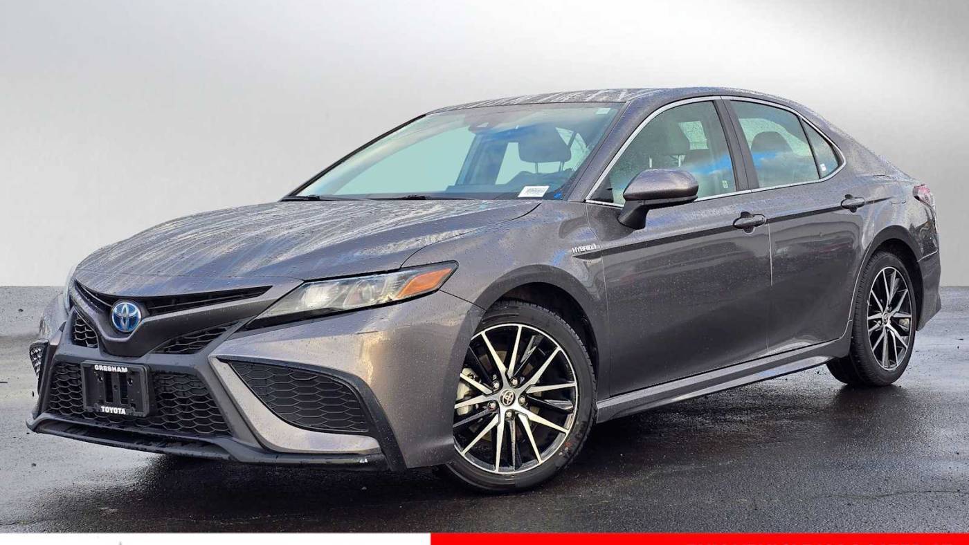 2021 Toyota Camry Hybrid SE — Sedan — 58,294 mi — Gresham, OR