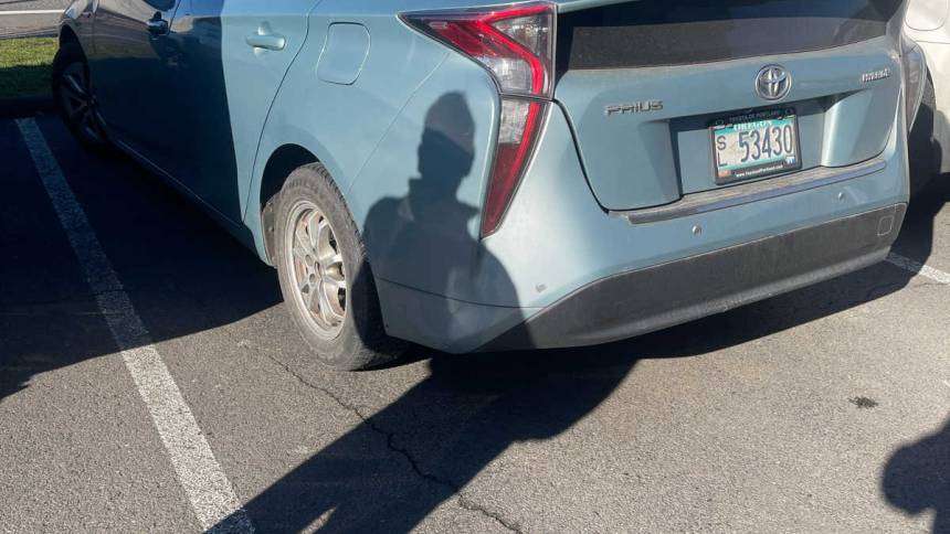 2017 Toyota Prius Two — Hatchback — 120,568 mi — Gresham, OR