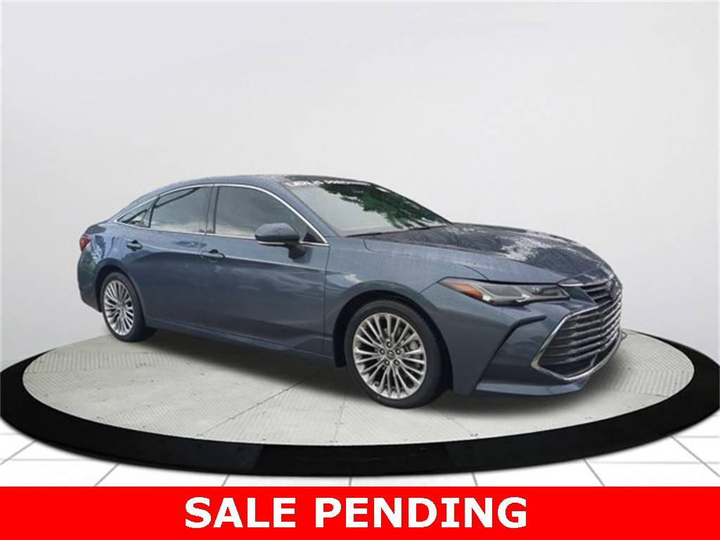 2019 Toyota Avalon Limited — Sedan — 12,983 mi — Naples, FL