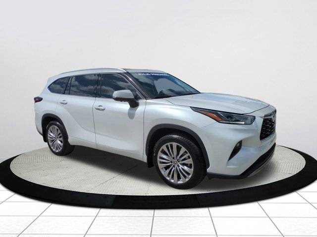 2024 Toyota Highlander Platinum — SUV — 16,701 mi — Naples, FL