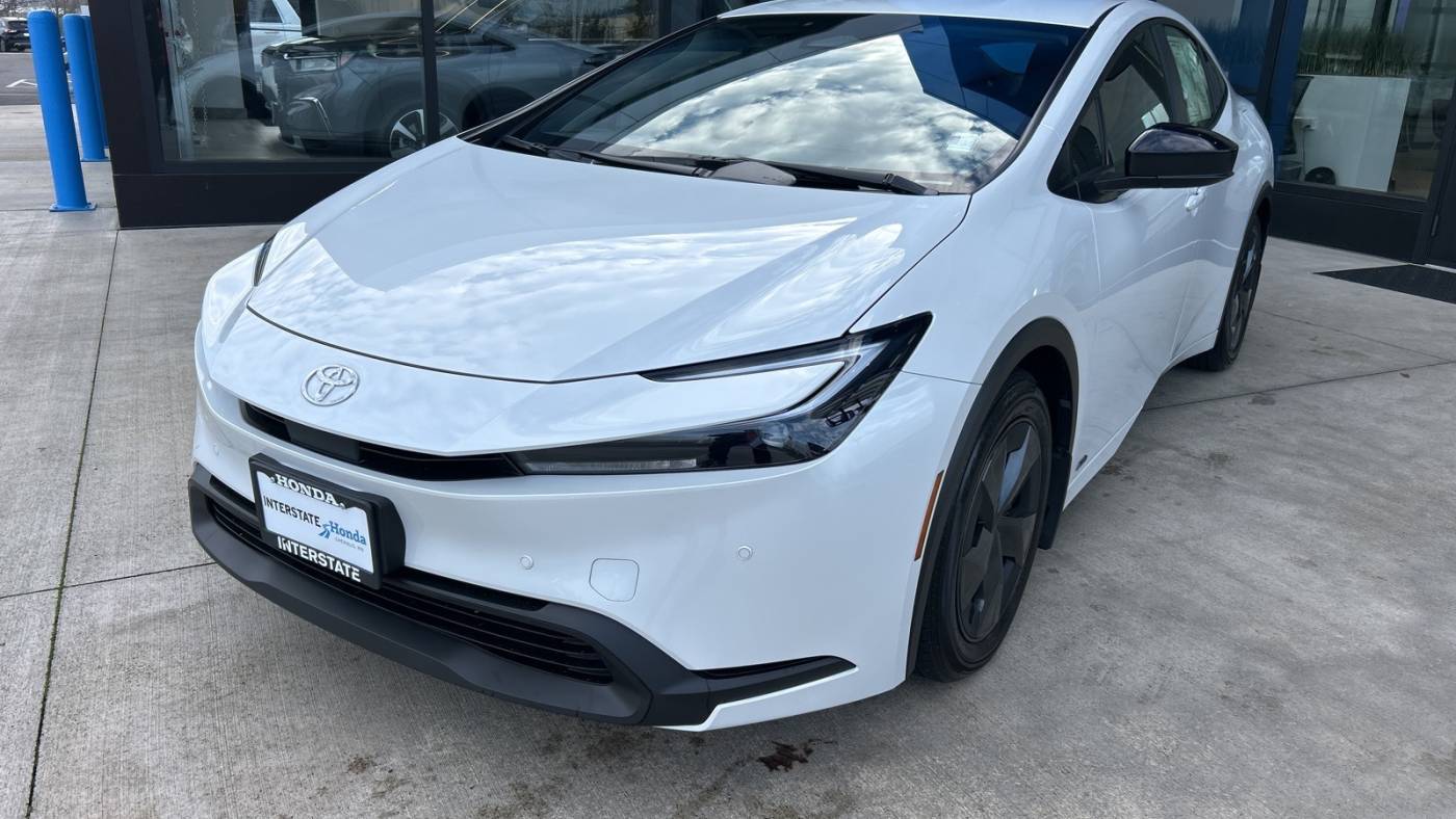 2024 Toyota Prius LE — Hatchback — 964 mi — Chehalis, WA
