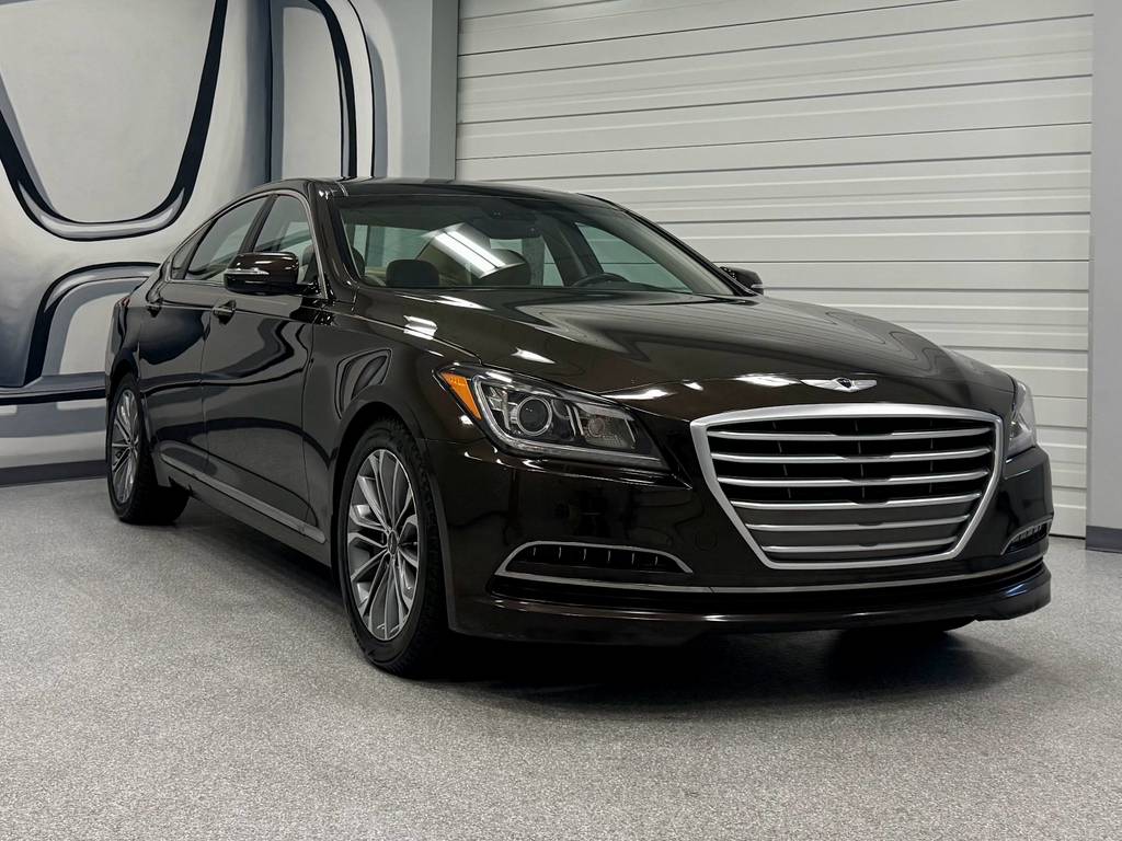 2015 Hyundai Genesis 3.8 — Sedan — 31,322 mi — East Wenatchee, WA