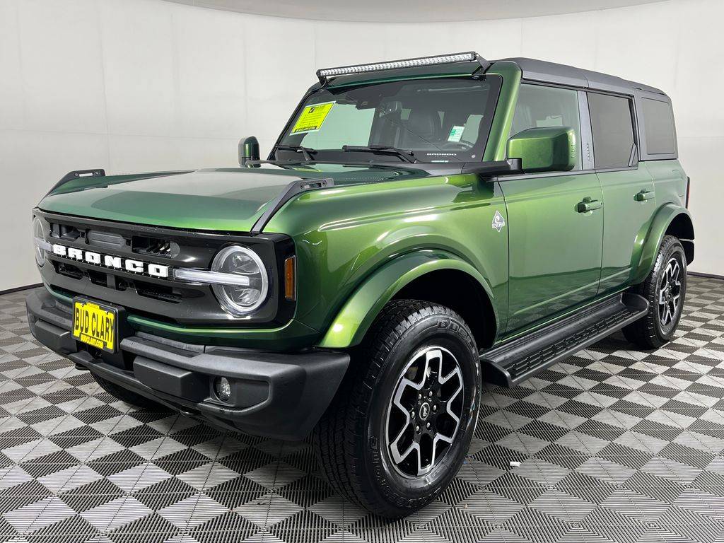 2025 Ford Bronco Outer Banks
