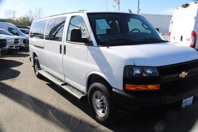 2022 Chevrolet Express Passenger LS — Passenger Van — 37,230 mi — Renton, WA