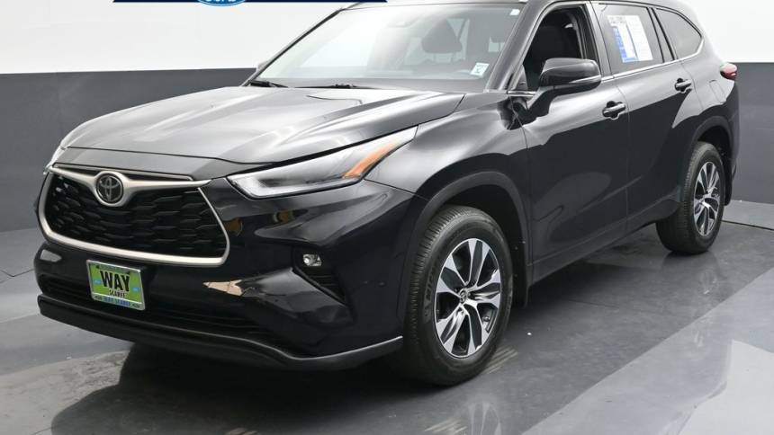 2021 Toyota Highlander XLE — SUV — 31,644 mi — Auburn, WA