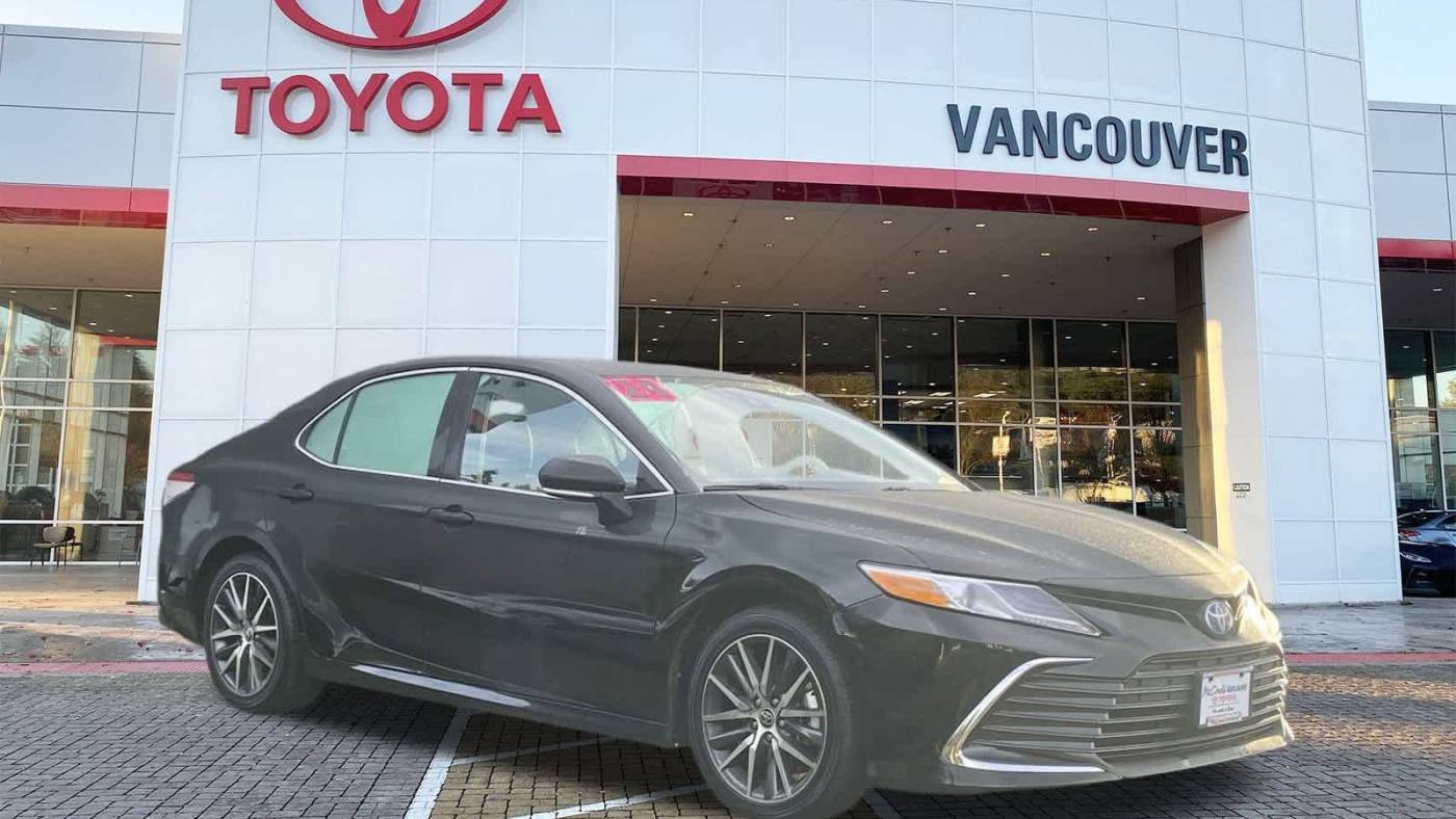 2024 Toyota Camry Hybrid XLE — Sedan — 21,231 mi — Vancouver, WA