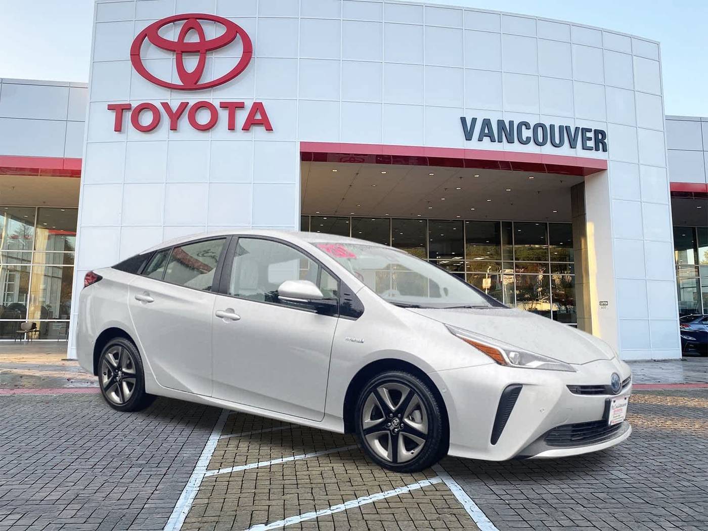 2020 Toyota Prius Limited — Hatchback — 19,747 mi — Vancouver, WA