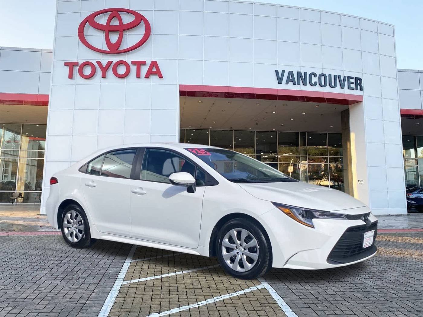 2025 Toyota Corolla LE — Sedan — 5,973 mi — Vancouver, WA
