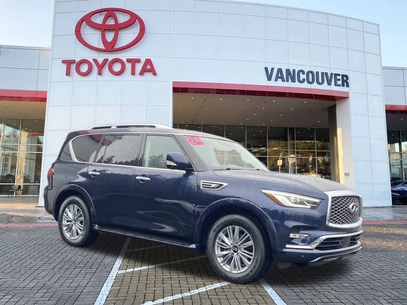 2024 INFINITI QX80 LUXE — SUV — 34,579 mi — Vancouver, WA