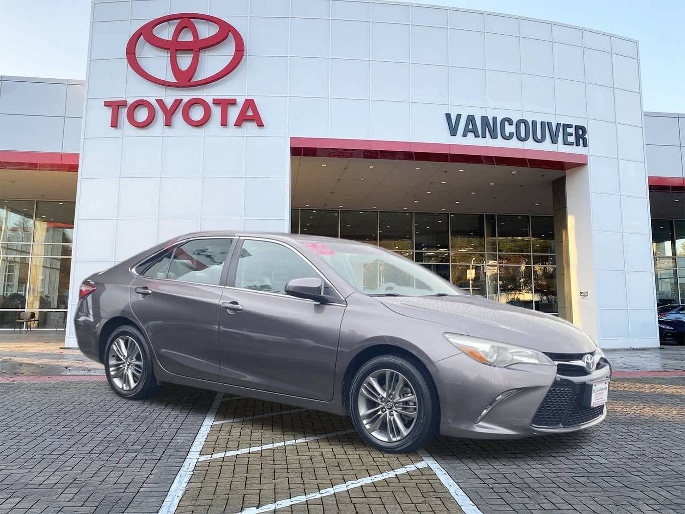 2016 Toyota Camry SE — Sedan — 105,421 mi — Vancouver, WA