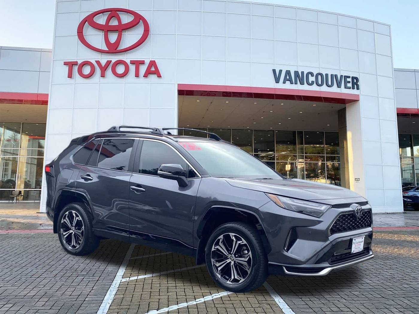 2025 Toyota RAV4 Plug-In Hybrid XSE — SUV — 368 mi — Vancouver, WA