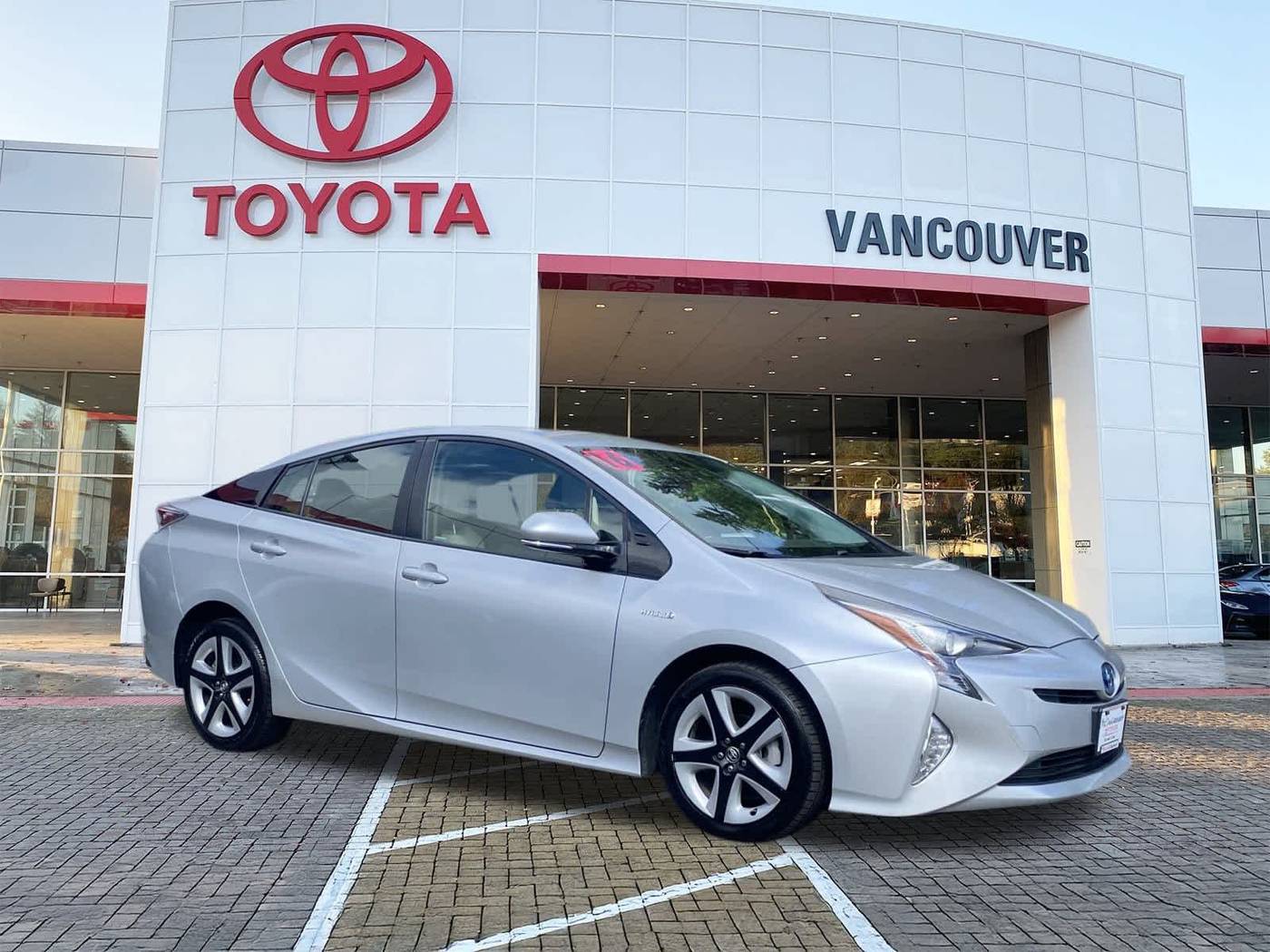 2016 Toyota Prius Three Touring — Hatchback — 54,507 mi — Vancouver, WA