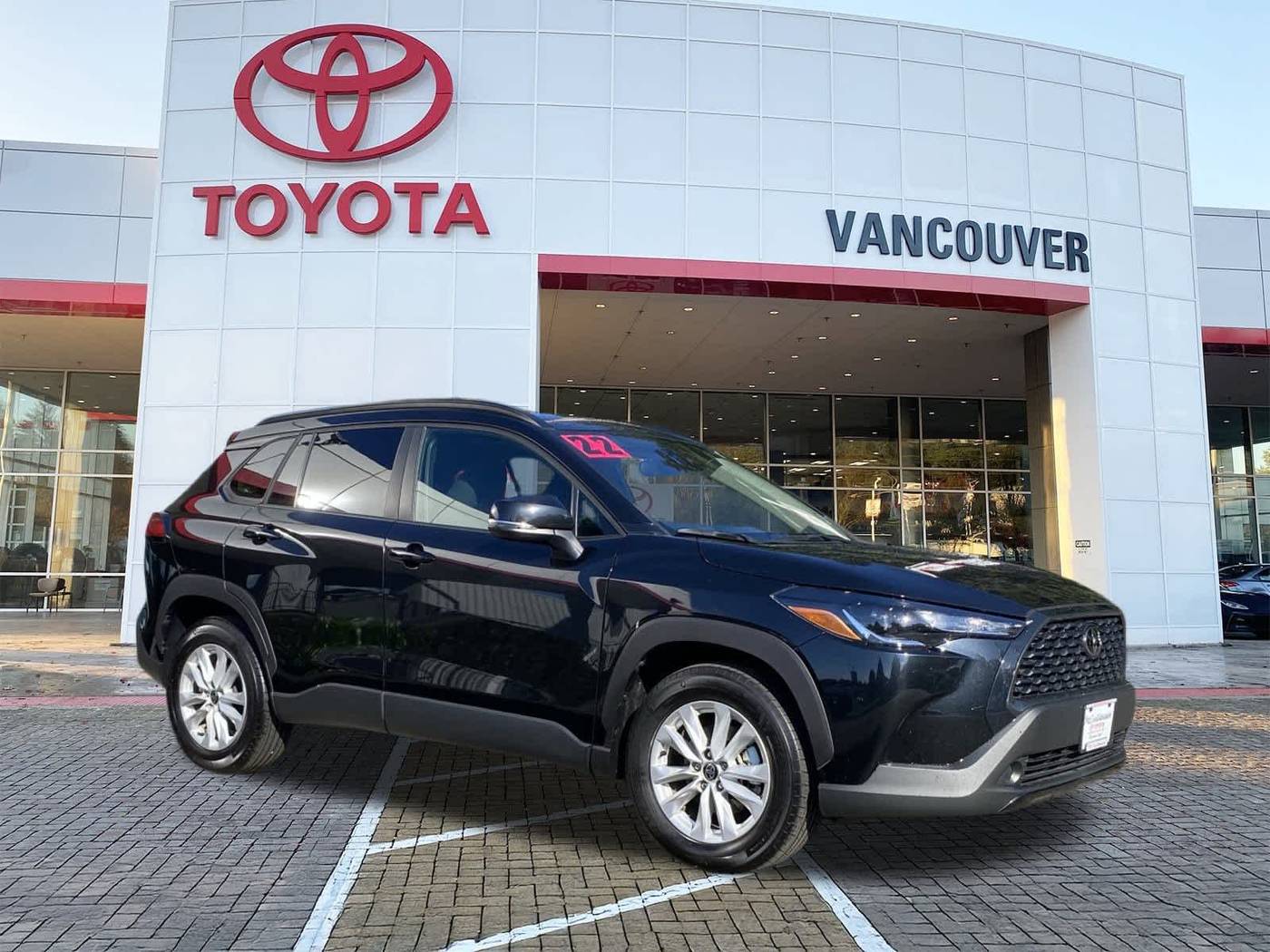 2022 Toyota Corolla Cross LE — SUV — 9,767 mi — Vancouver, WA