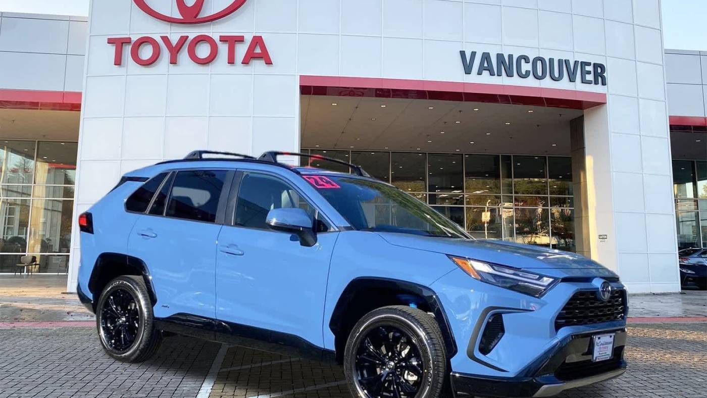 2024 Toyota RAV4 Hybrid SE — SUV — 1,823 mi — Vancouver, WA