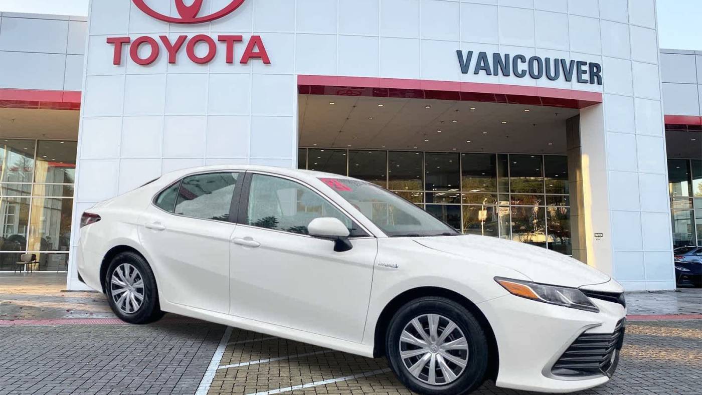 2021 Toyota Camry Hybrid LE — Sedan — 39,478 mi — Vancouver, WA