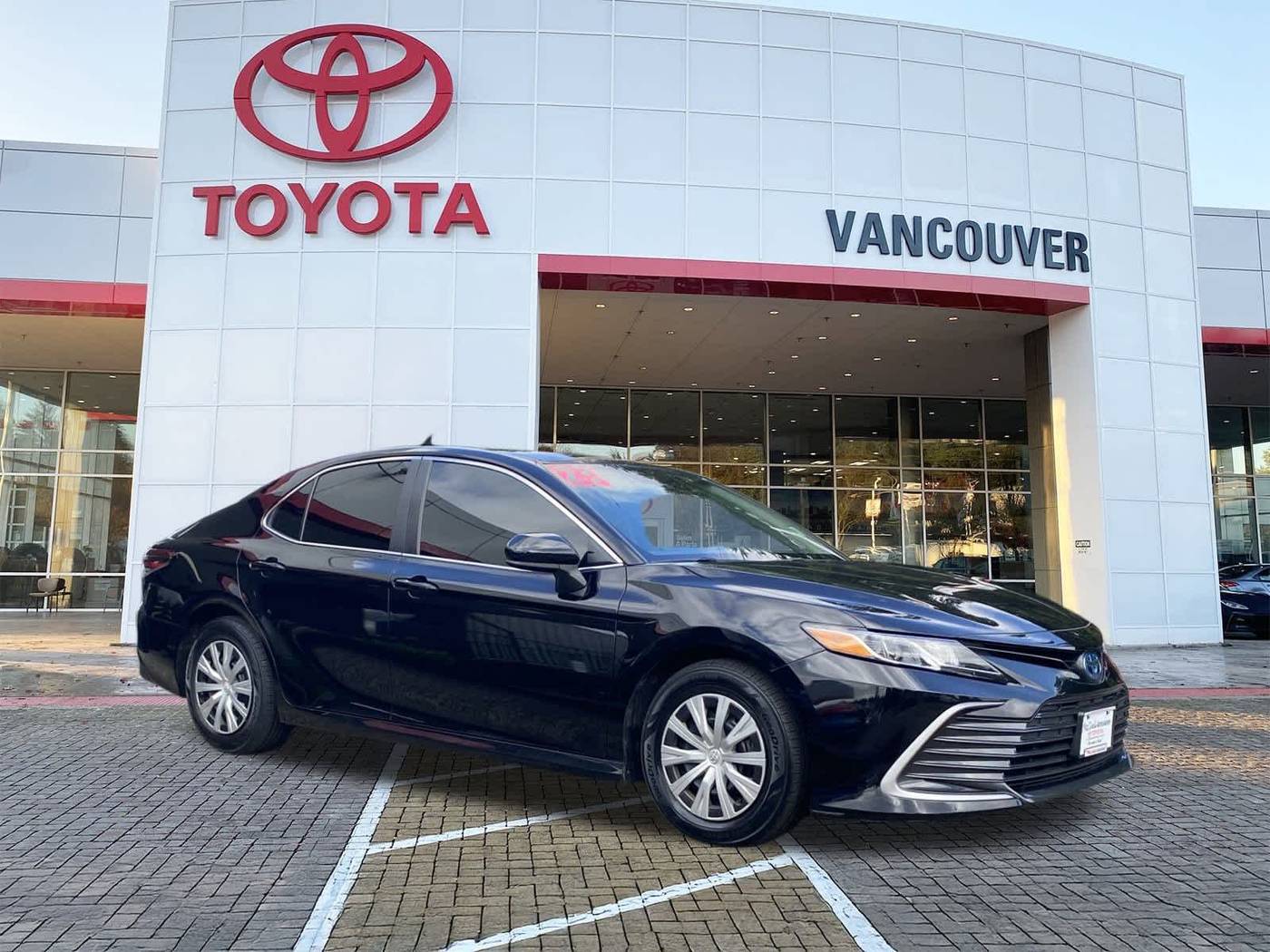 2023 Toyota Camry Hybrid LE — Sedan — 29,632 mi — Vancouver, WA