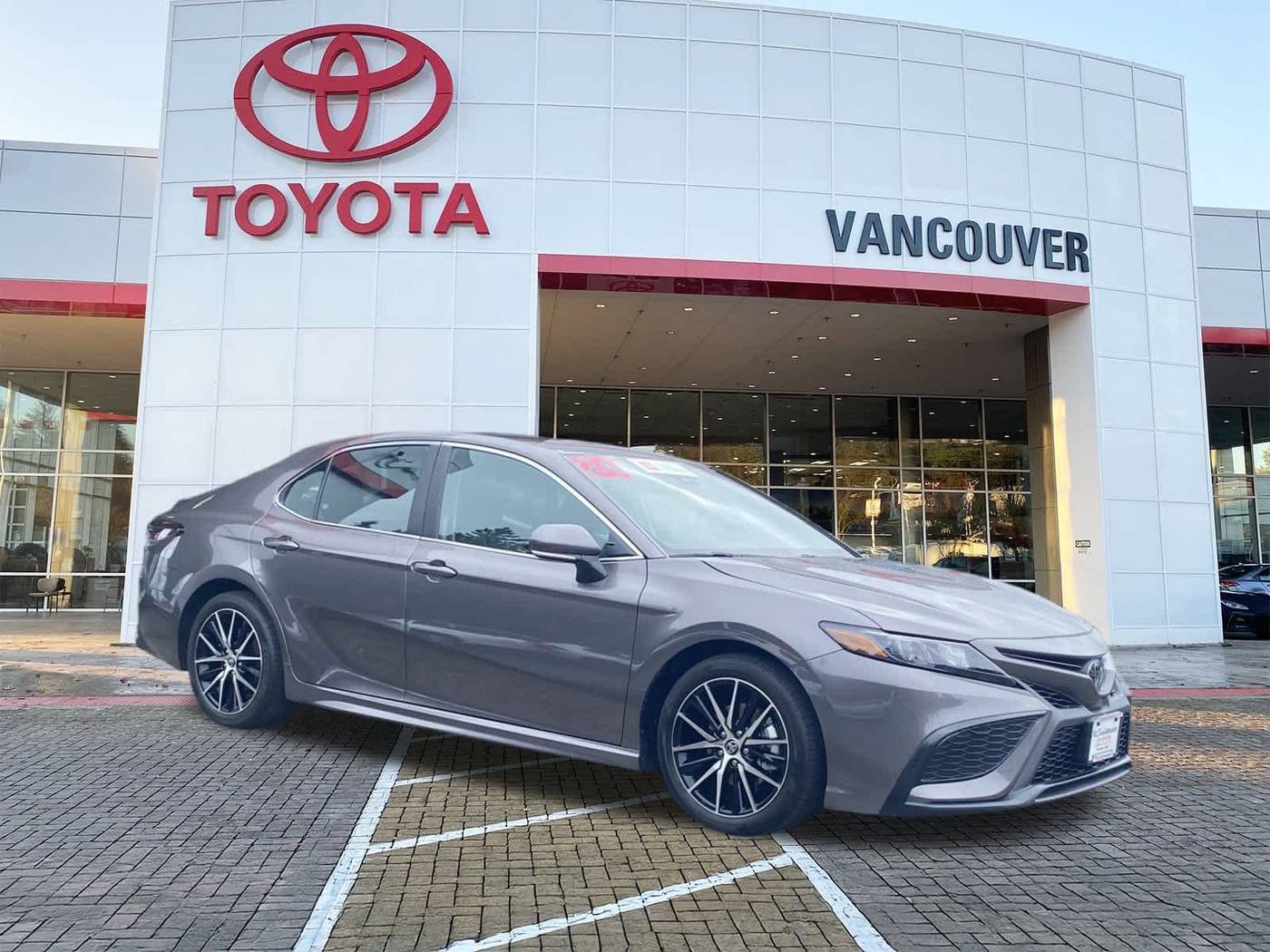 2024 Toyota Camry SE — Sedan — 3,276 mi — Vancouver, WA