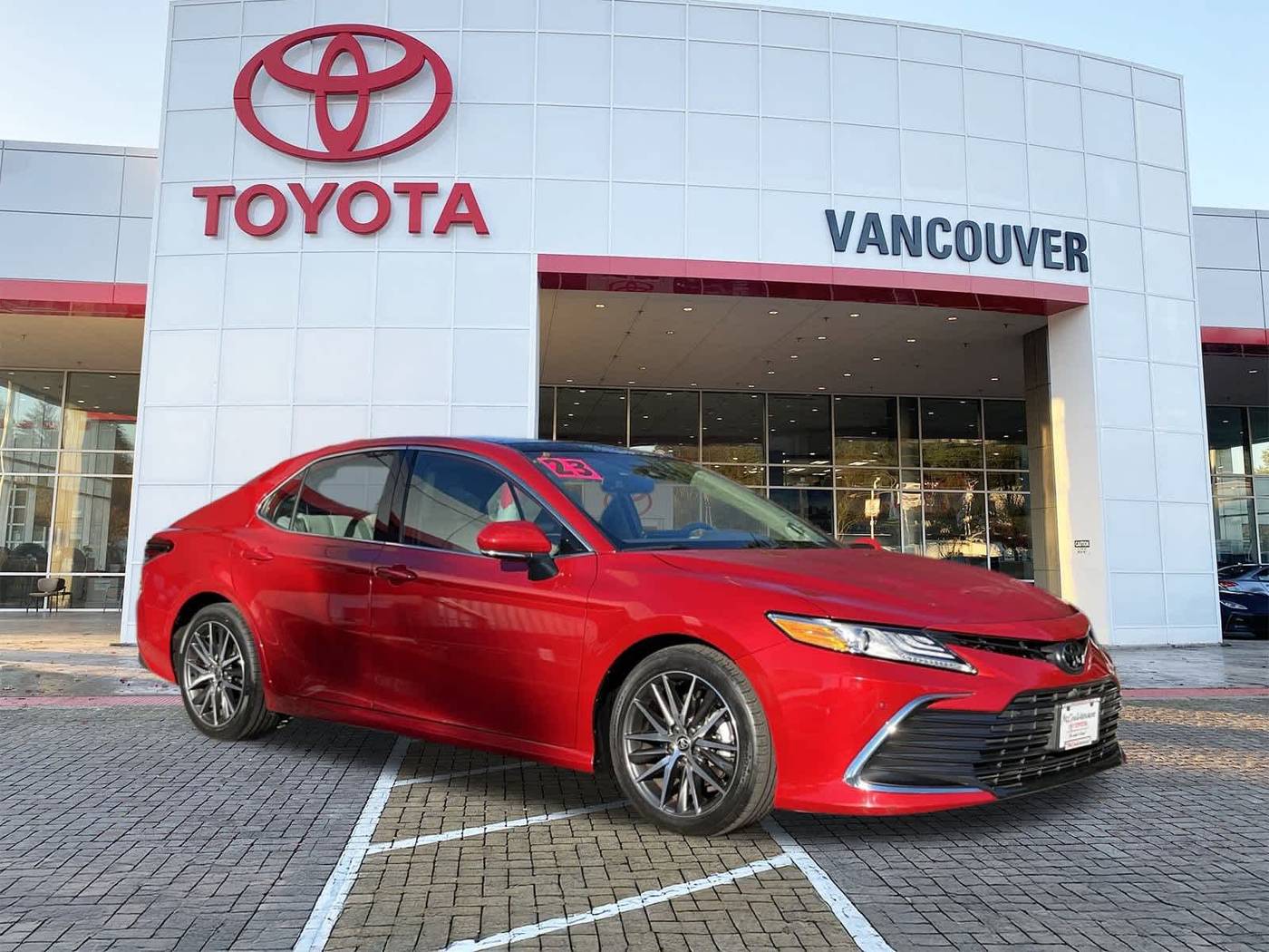 2023 Toyota Camry XLE — Sedan — 23,700 mi — Vancouver, WA