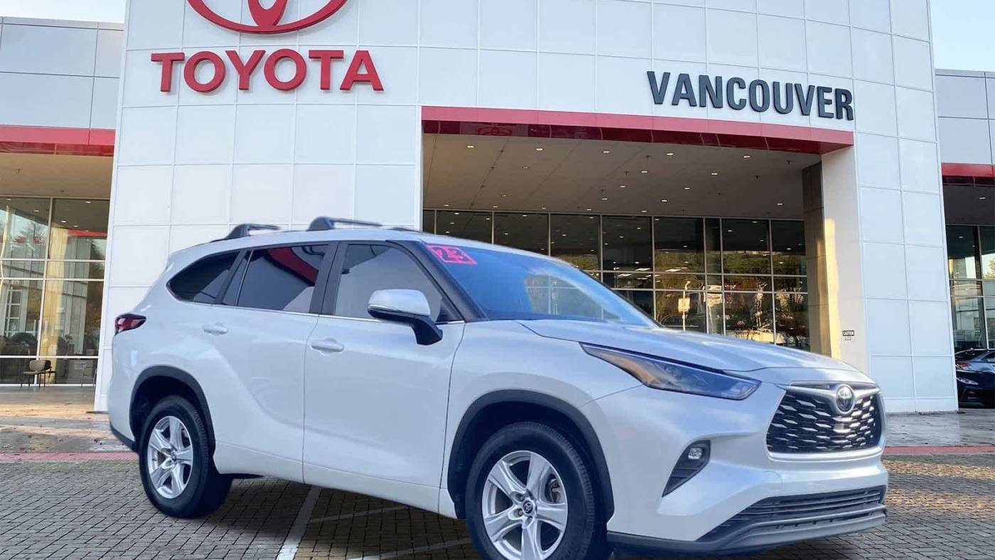 2023 Toyota Highlander LE — SUV — 48,727 mi — Vancouver, WA