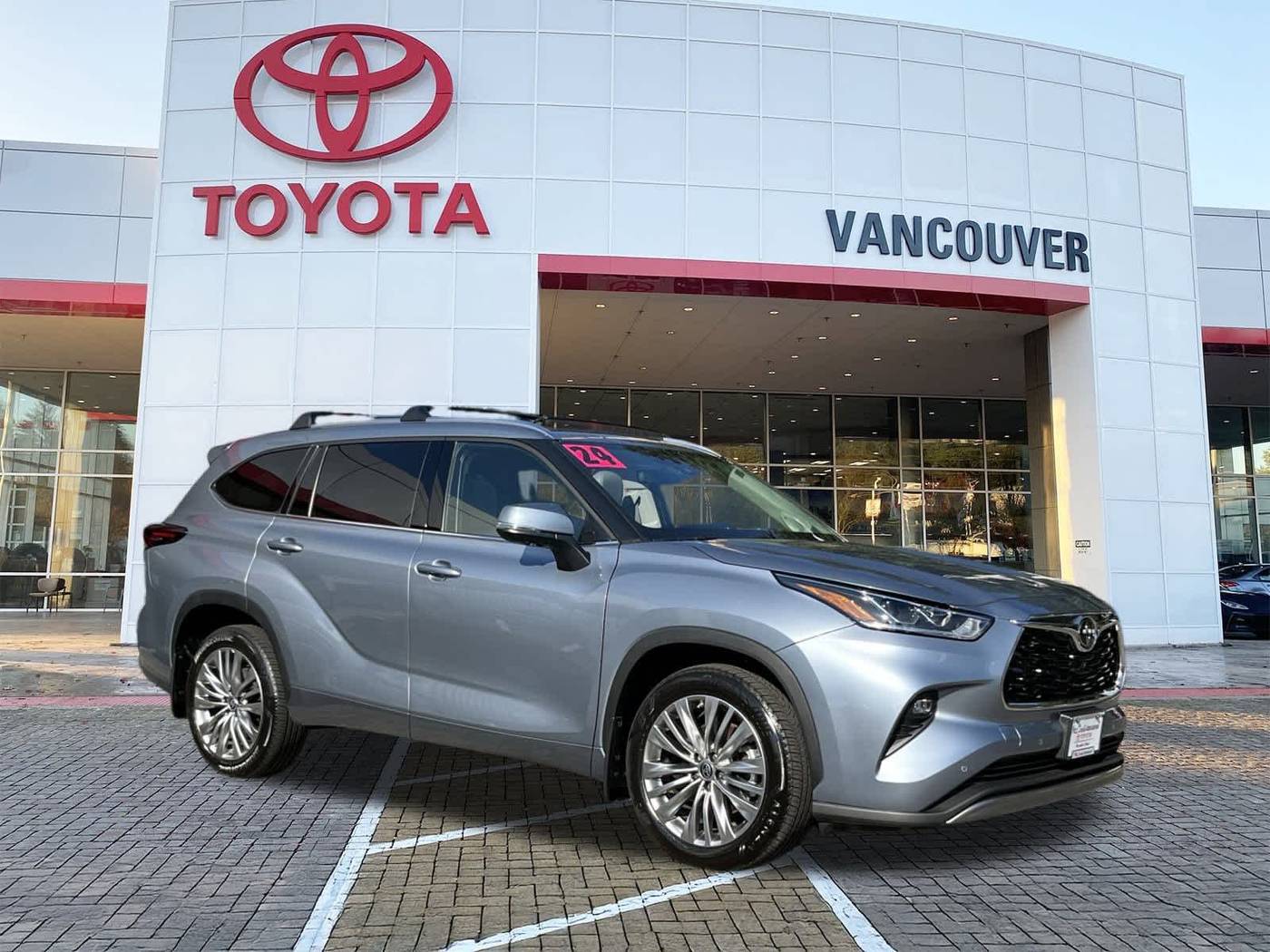 2024 Toyota Highlander Platinum — SUV — 17,183 mi — Vancouver, WA