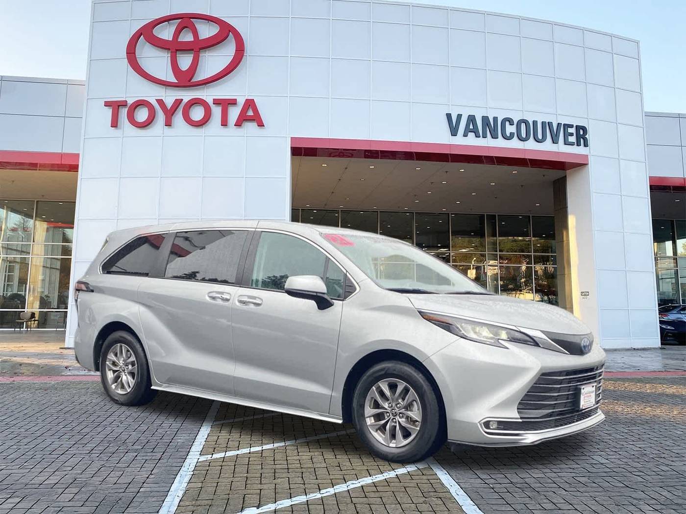 2021 Toyota Sienna XLE — Minivan — 73,655 mi — Vancouver, WA