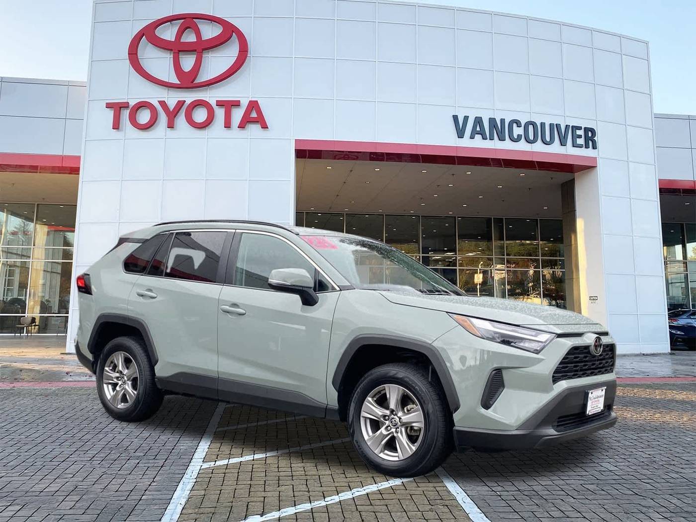 2023 Toyota RAV4 XLE — SUV — 42,413 mi — Vancouver, WA