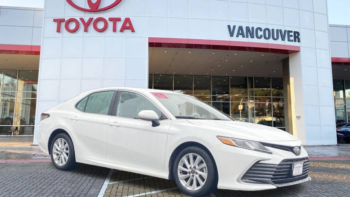 2023 Toyota Camry LE — Sedan — 31,347 mi — Vancouver, WA