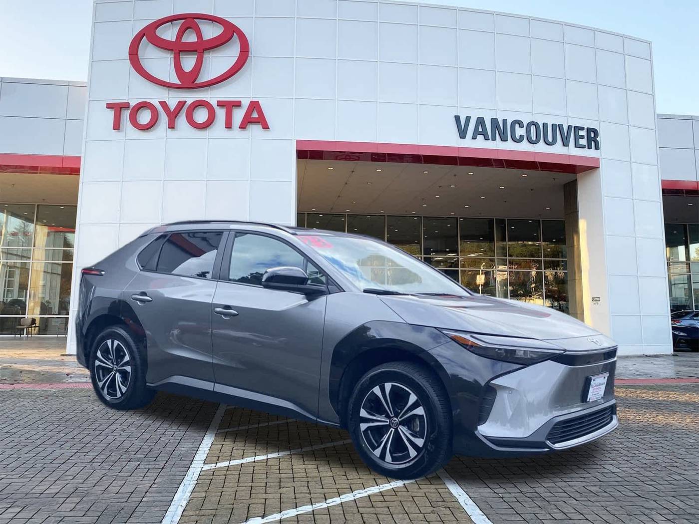 2023 Toyota bZ4X XLE — SUV — 12,428 mi — Vancouver, WA