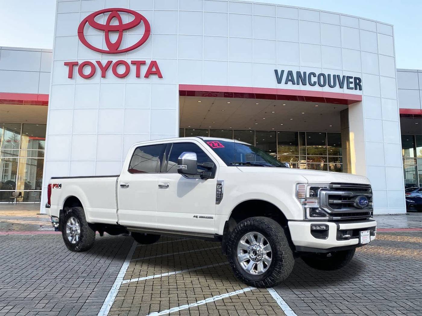 2022 Ford Super Duty F-350 Platinum — Pickup Truck — 39,035 mi — Vancouver, WA