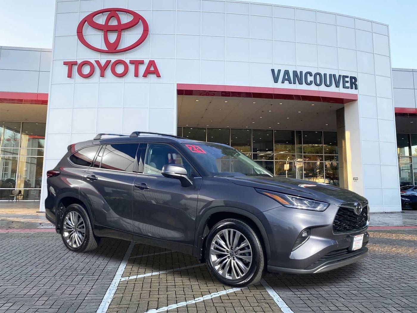 2024 Toyota Highlander Platinum — SUV — 10,700 mi — Vancouver, WA