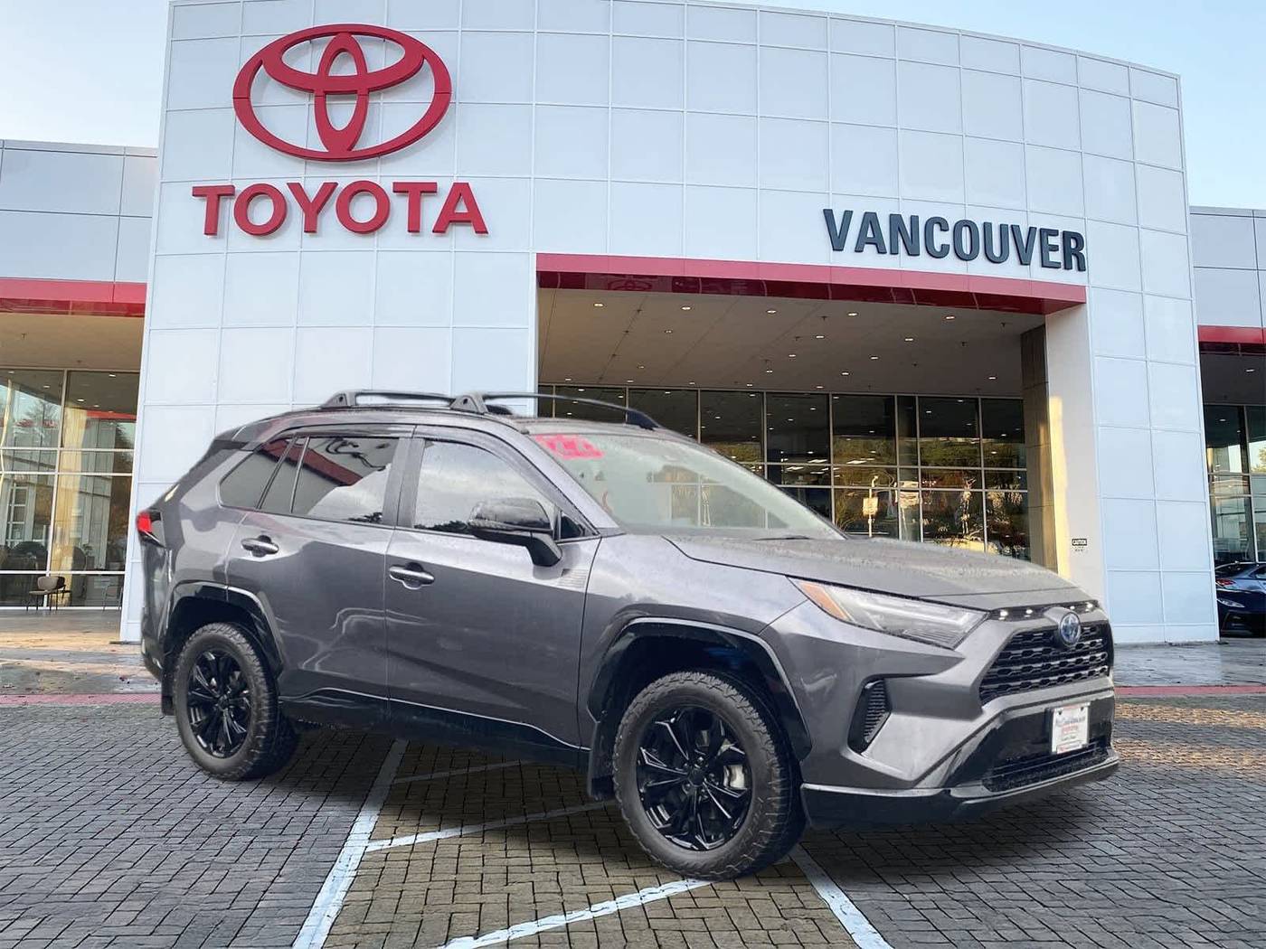 2022 Toyota RAV4 Hybrid SE — SUV — 27,377 mi — Vancouver, WA