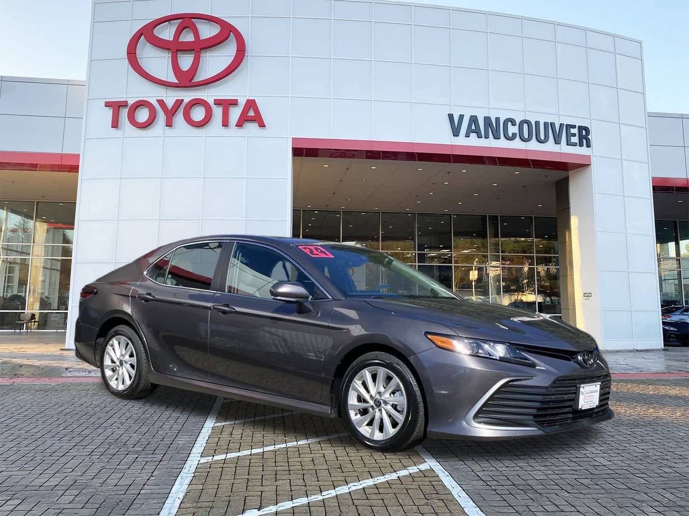 2018 Toyota Camry Hybrid XLE — Sedan — 56,652 mi — Vancouver, WA