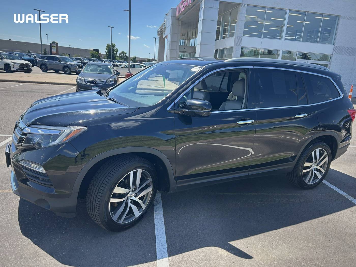 2017 Honda Pilot Touring — SUV — 168,977 mi — Coon Rapids, MN