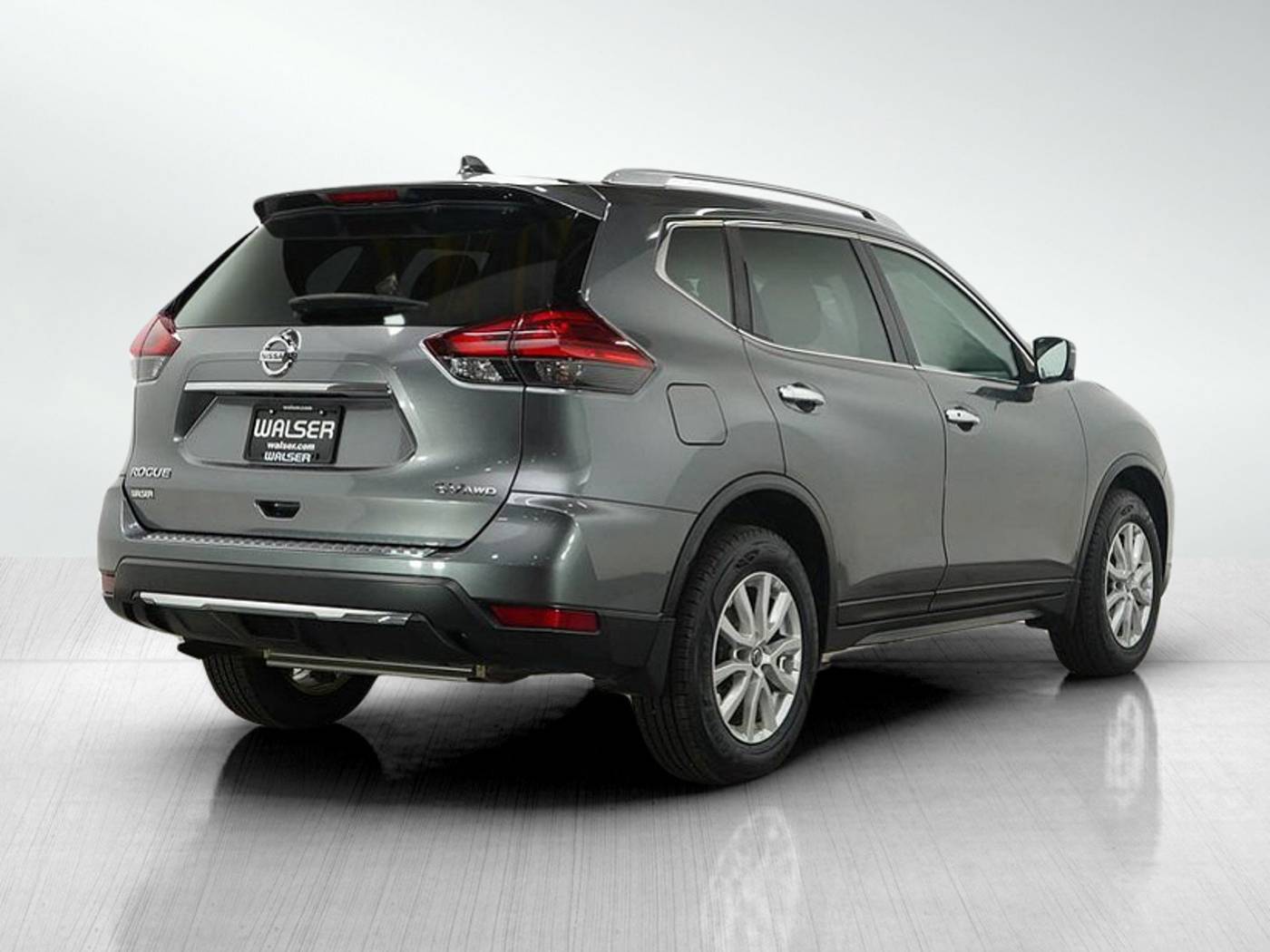 2017 Nissan Rogue SV — SUV — 82,190 mi — Coon Rapids, MN