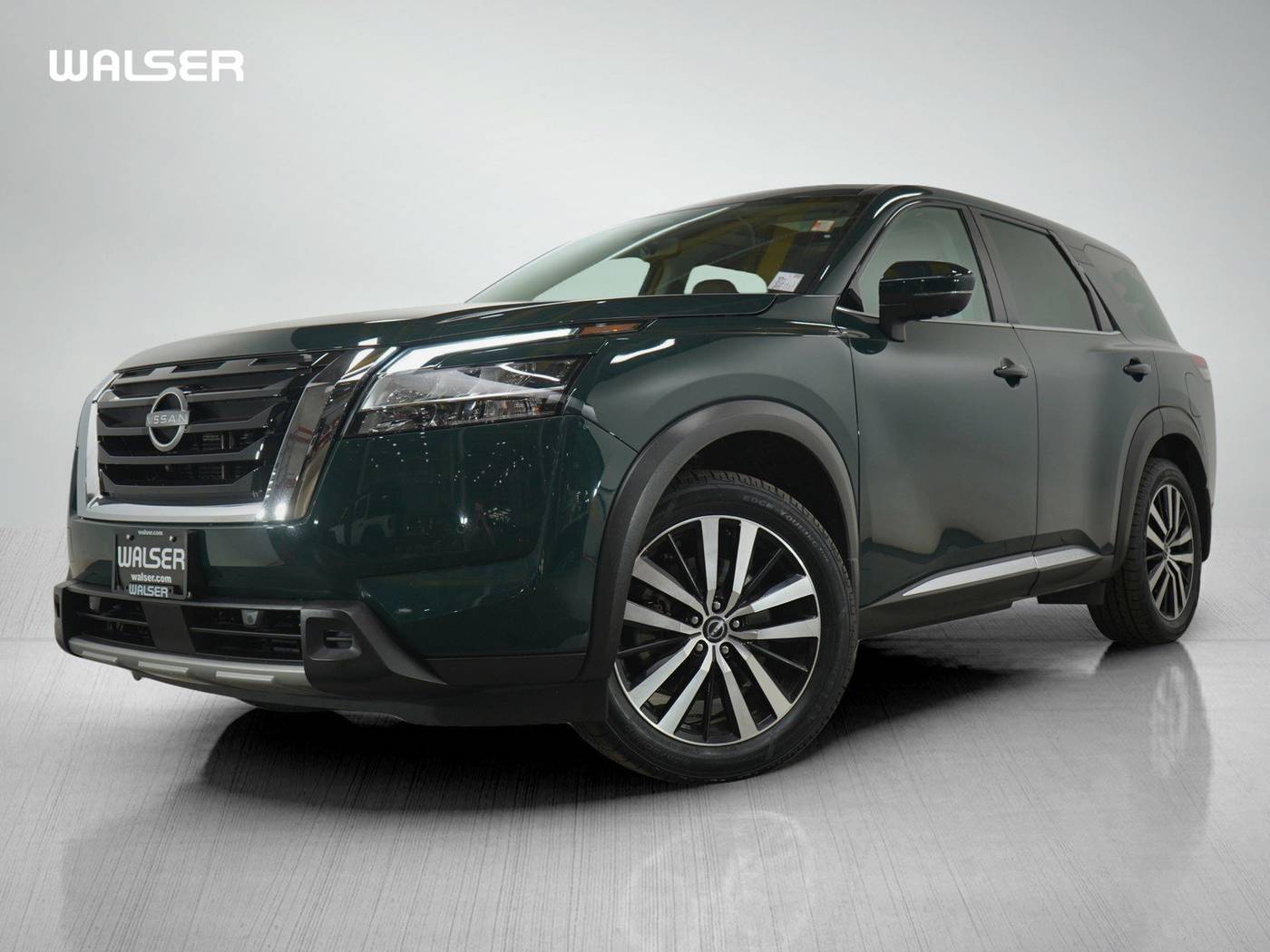 2023 Nissan Pathfinder Platinum — SUV — 31,945 mi — Coon Rapids, MN