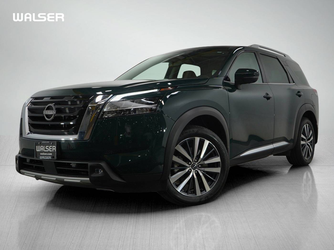 2022 Nissan Pathfinder Platinum — SUV — 13,927 mi — Coon Rapids, MN