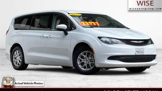 2023 Chrysler Voyager LX