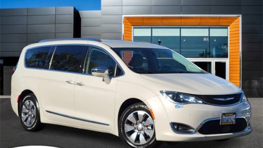 2020 Chrysler Pacifica Hybrid Limited — Minivan — 54,724 mi — Concord, CA