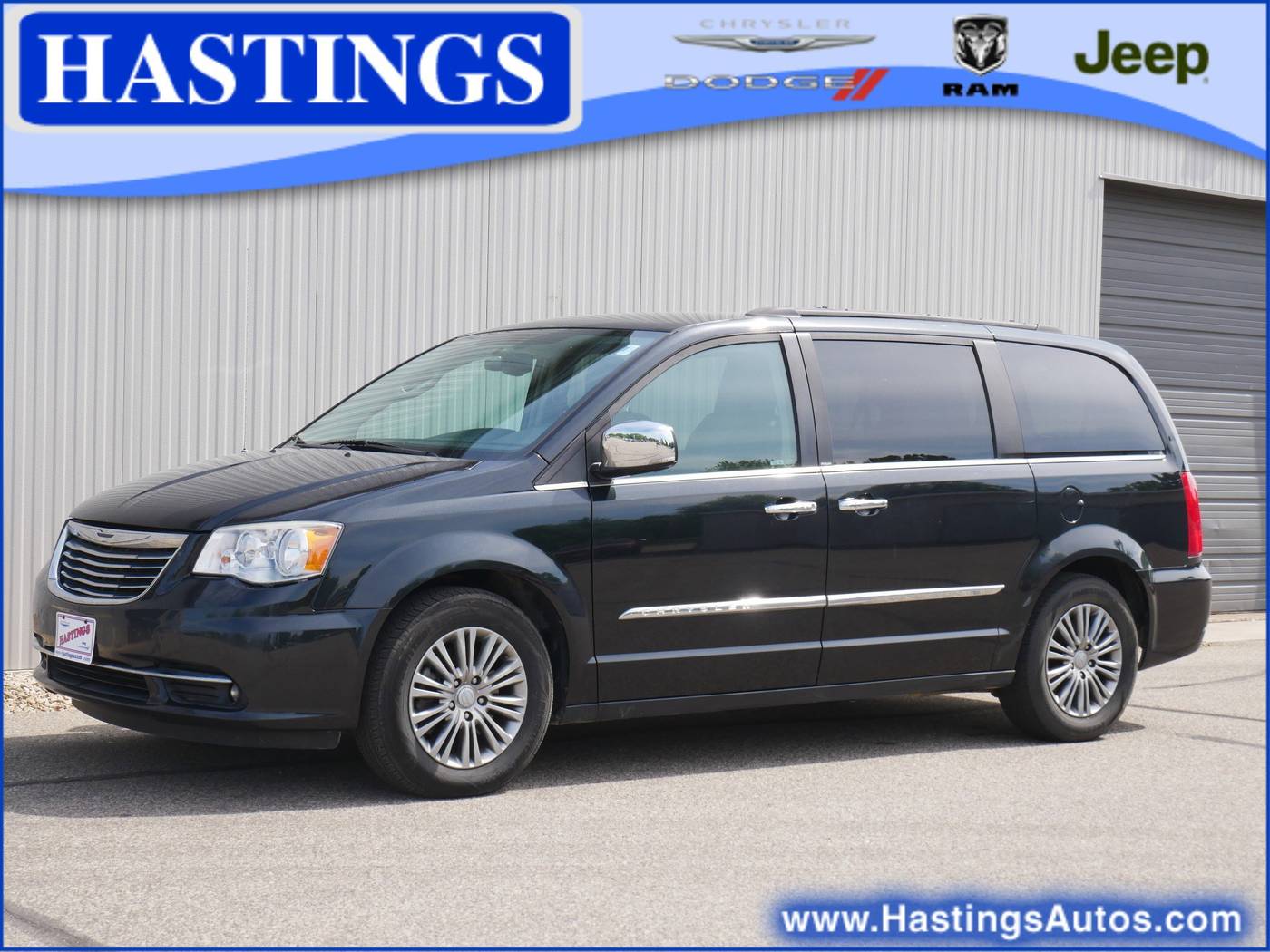 2014 Chrysler Town & Country Touring-L — Minivan — 139,622 mi — Hastings, MN