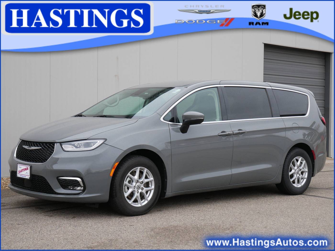 2023 Chrysler Pacifica Touring L — Minivan — 64,992 mi — Hastings, MN